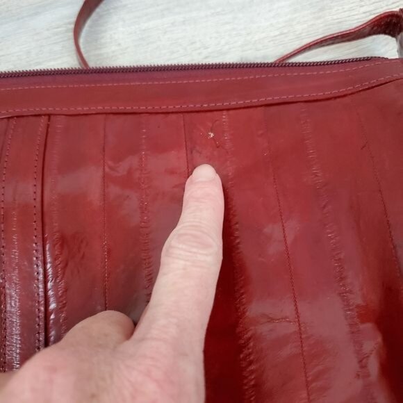 Vintage Eel skin quilted zip top cross body bag - Picture 8 of 13